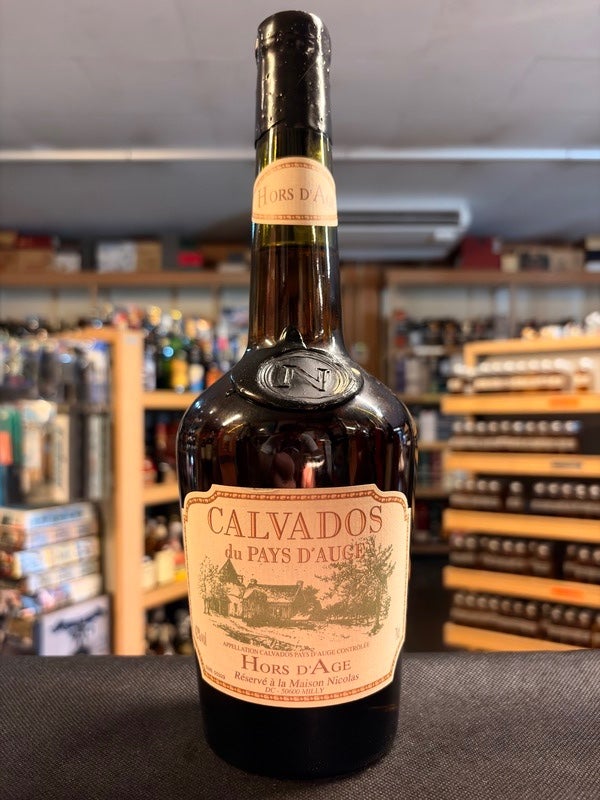700ml 40% フランス ポムドイヴ クリスタルフルーツ カルヴァドス