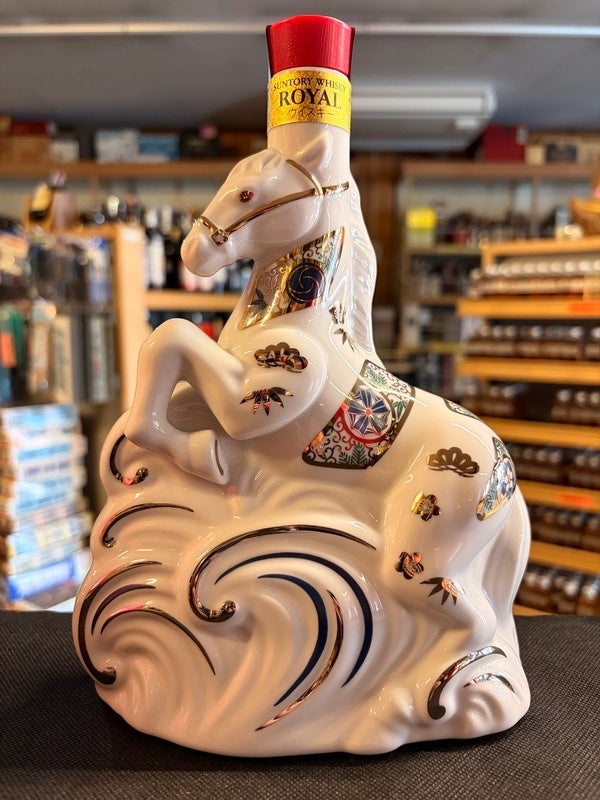 600ml 43% サントリー ローヤル 干支ボトル 2026 午年 KJ4999 | 京屋