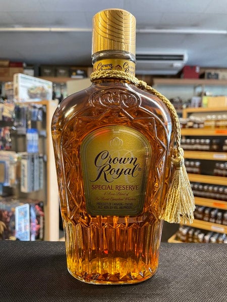 Crown  クラウンロイヤル　1976年　750ml 750ml 40% クラウンロイヤル スペシャルリザーブ KJ3939 | 京屋酒店